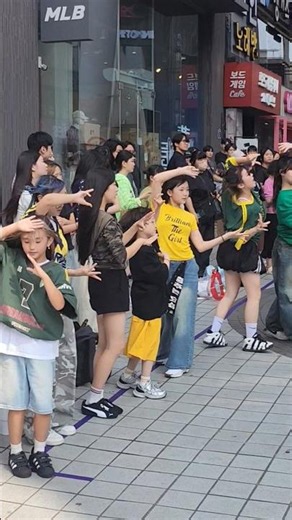 It's Me 나갈께요~~~ #댄스#춤추는우주니#춤추는곰돌의랜덤댄스#afstarz#music#dance#kpop#illit#itsme#challenge#shorts#챌린지#랜덤댄스