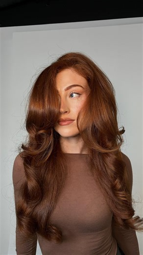 Jamie | HD Brows | Lash Lift | Lamination | LONDON 🤍 on Instagram: "The brief: not too dark, not too thin... Amy wanted brows that stayed full, suited her face and actually matched her red hair 🤎 So we softened the colour, sharpened the shape (without thinning), and finished with a warm tone for balance. #signaturebrows #browlaminationuk #browtintlondon #browtintandwax"