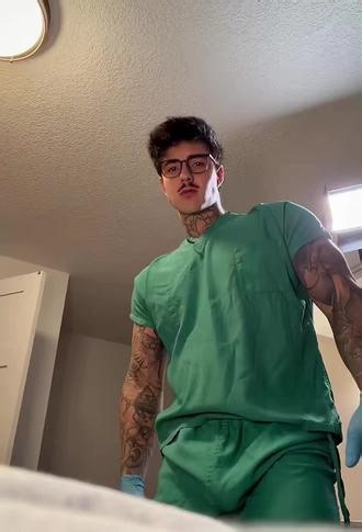 天菜男神jakipzzz 还是很帅啊#医生肌肉 #欧美帅哥 #肌肉猛男 #胸肌重要性 #正常健身展示无不良影响