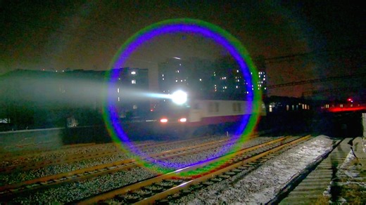 夜行车Z21.韶山九改通过水塔