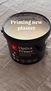 Yes it’s more expensive than contract Matt but if it a solid base to paint on your after this is the best primer for it. Not the soft dusty surface contract Matt leaves. #tikkurilaoptivaprimer #newplaster #decorator #interior #renovation #purdy #purdypainttools #interiordesign #construction #design #architecture #homedecor #home #interior #homeimprovement #homerenovation #homedesign #renovationproject #reno #remodel #building #diy #kitchen #interiors #kitchendesign #house #remodeling #decor #ren