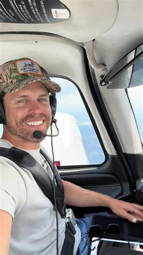 #dustinlynch #fyp #viralvideo #worldtour #newmusic