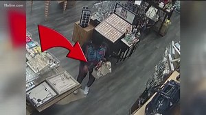 'Grinch' caught after Peachtree City Police make festive video of shoplifting