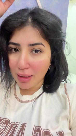 Fashion Inspiration with Hand Gestures and Style Tips