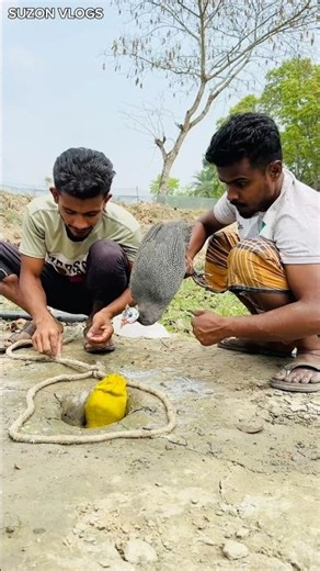 What happens after applying the powder?