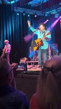Shenandoah - Two Dozen Roses Live at Anderson Music Hall
