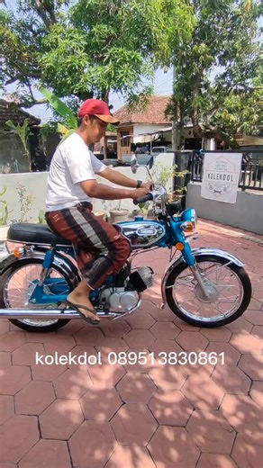 Final Test ride Yamaha L2 Blue series iya motor ini sudah cukup dan akan kita kembalikan ke customer ada yang tau gak motor ini punya julukan berbeda2 L2G, eltuji, L2gf, YB100, L2DX, YL2 dan lain2 tapi itu julukan juga dari negara lain ya,,, karena motor seri ini juga dijual dan ada populasinya di negara2 sebagai berikut: - Singapore - Malaysia - Phillipines - Thailand - Iran - Pakistan - India dan juga sebagian daerah Eropa, menarik bukan? ada yang punya kenangan dengan motor ini pasti? simak v