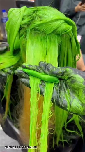 Summer GLOW Up, Neons all night 💚💚💚 By @senpomsalon #greenhair #haircolour #haircolor #haircolorist #neonhair #hairtrends #hairfashion | Hair Color Clique