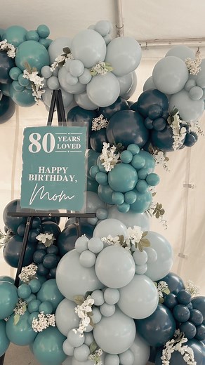 Retro Blue Balloon Decor Ideas for 80th Birthday Celebrations