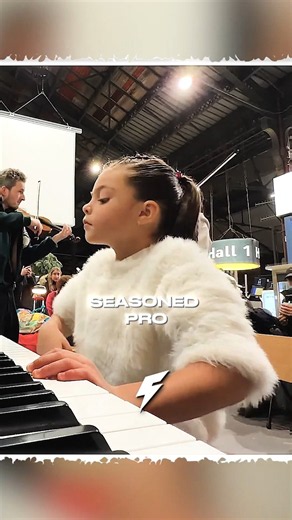 She Shocked The Whole Street With Her Piano Skills! 😮 #shorts