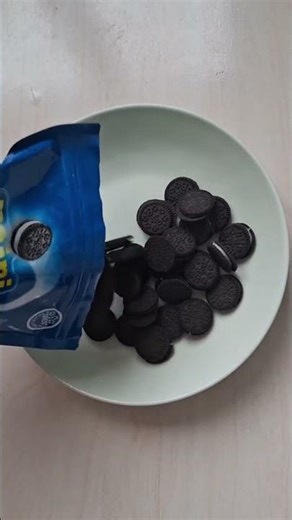 mini OREO ASMR 🤪 #asmr #oreo #unboxing #shorts
