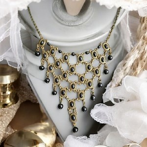 Premiere Designs Vintage Elegant Necklace