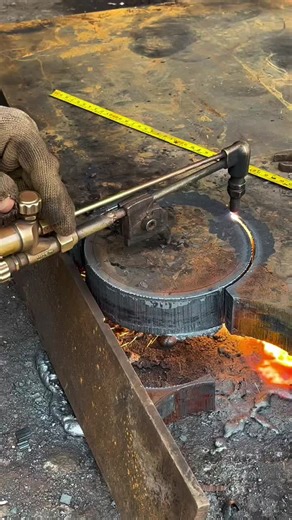 Relaxing and Satisfying Factory Videos for Stress Relief