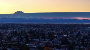 😍 A stunning view of the foggy sunrise Tuesday morning over Tacoma! 🎥: Jeff Wolff Photography #SoNorthwest | KOMO News