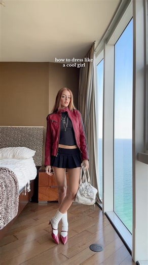 Julie Macaluso | def using this outfit later | Instagram