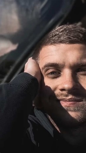Car selfie ideas that look surprisingly professional