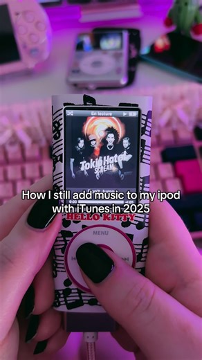 Madmotchi ✧˖°.🇫🇷 on Instagram: "How to upload music to your ipod in 2025 #ipod #itunes #tutorial #nostalgia #ipodclassic"