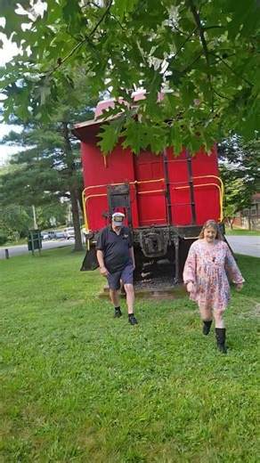 My phone made this 2025 recap video 📹🥰 with my 4000 photos taken a lot of you are in it!! | Karen Dunn Swafford