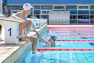 Η στιγμή για μια αναπάντεχη αναμέτρηση πλησιάζει! Καρολίνα vs Νάσος Στην πισίνα και το στίβο! Οι Παραολυμπιονίκες που μας δοξάζουν είναι στους «Πρωταγωνιστές». Με κόντρες, γέλια και εξομολογήσεις. Τετάρτη τα μεσάνυχτα στον Alpha TV. Σταύρος Θεοδωράκης | Karolina Pelendritou | Πρωταγωνιστές (official)