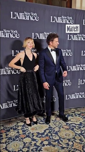 Quand Angèle et Bradley Cooper se rencontrent au gala de l’Alliance à New York ! 🔥