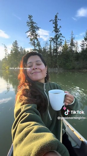 salt spring island is just a ferry away from vancouver, and it’s the perfect fall getaway 🤍🥹 here is the perfect itinerary for you! ✨ and shoutout to @BC Ferries for the most beautiful trip 😭✨