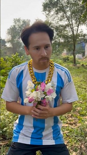 Messi deeply regretted his actions #ronaldo #messi #kindness