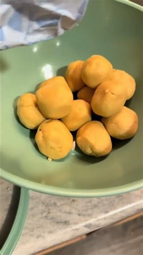 Easy CHEWY cookie recipe #country #baking #cookiesrecipe #cookies #countrylife