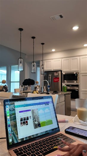 make a YouTube thumbnail with me💻🤍#contentcreator