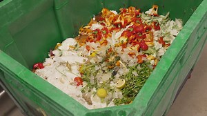 American Airlines turning unused food into nutrient-rich compost