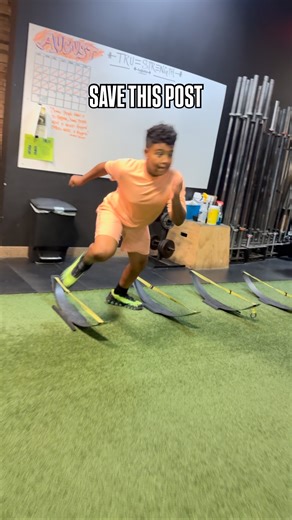 46 reactions |  TRAINING FOR YOUTH DEFENSIVE LINE & LINEBACKERS 離 •...