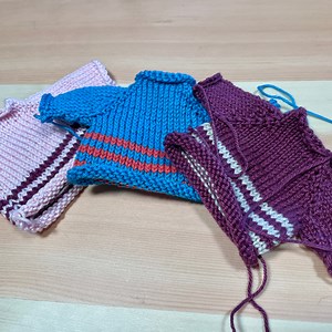 Learn to Knit: Avoiding Jog when working Stripes in the Round – Stolen Stitches