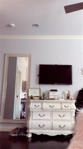 8.3K views · 24K reactions | this trend scares me #somebodyswatchingme #halloween #petunia | Darci Lynne | Facebook