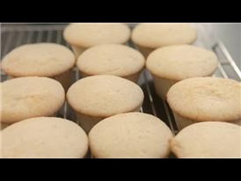 Baking Desserts : How to Make Cupcakes