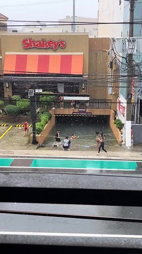 shakey's resort Free entrance swimming to sawa #OnlyInThePhilippines #baha #fypviral #highlights | Kim Domingo Hojilla