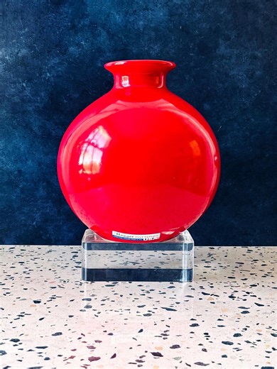 Vintage Haeger Potteries Mould Number 494-76 Shiny Red Glaze Vase With Original Stickers 9.125” H X 8.5” DIA - Etsy