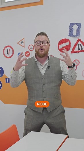 Řidičák chceš hned, ale rozpočet říká „počkej si“? 💸 Nemusíš. U nás to dáš i na splátky. Bez stresu a bez výmluv. 🙌 Absolutní game changer! 😎