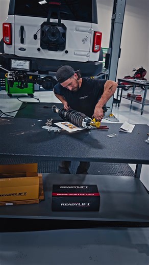 The crew always delivers. #bronco #ford #fordbronco #custom #arizona