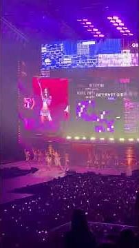 KATSEYE – Internet Girl LIVE pt1 in Copenhagen 💻💜 #KATSEYE #InternetGirl #WildworldTour #Shorts