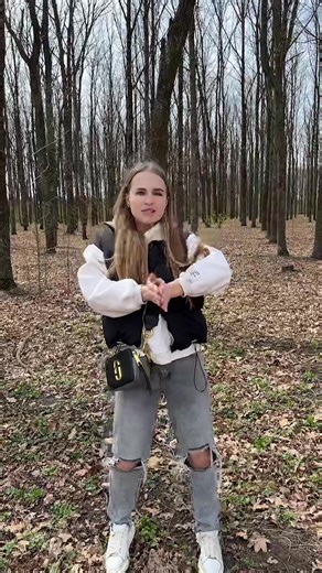 Exploring Nature: Dance and Gestures in the Forest