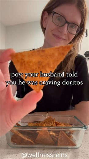 HOMEMADE NACHO CHEESE DORITOS ✨ recipe below, but COMMENT “DORITOS” i’ll send it straight to your inbox 🙌 skip the seed oils, msg, red 40, yellow 6, yellow 5 other additives and make your own nacho cheese doritos with 8 simple ingredients YOU NEED (use organic ingredients when possible) * 8 corn tortillas * 2 tbsp avocado oil * 1 tsp chili powder * 1 tsp paprika * 1 tsp onion powder * 1 tsp garlic powder * 1/4 c nutritional yeast * 1/2 tsp sea salt WHAT TO DO - preheat oven to 350 line a baking