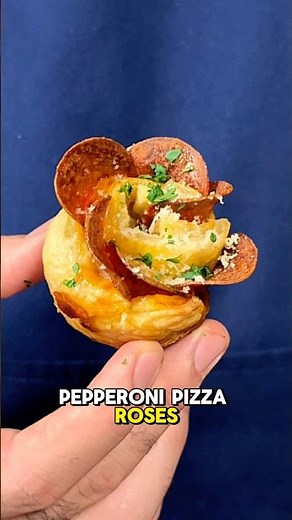 Pepperoni Pizza Roses (4 Ingredients) #appetizer #pizzarecipe #easyrecipe #crispypizza