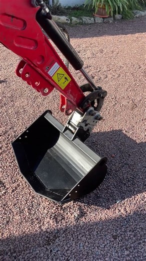 Achetez un Godet Rigole pour mini-pelles 800 kg et 1 T – Drainage et Nivelage