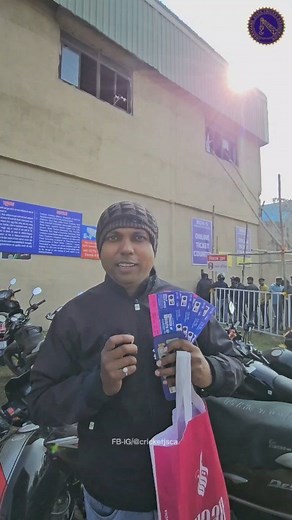 𝐈𝐭'𝐬 𝐓𝐢𝐜𝐤𝐞𝐭 𝐃𝐚𝐲, 𝐇𝐞𝐫𝐞 𝐚𝐭 𝐉𝐒𝐂𝐀 (𝐑𝐚𝐧𝐜𝐡𝐢) 🎫 A large number of fans are arriving at the various ticket counters of the JSCA International Cricket Stadium to purchase their tickets for the upcoming India vs South Africa One Day match. The excitement and energy among the crowd are truly on another level—Ranchi is all set for a thrilling cricketing spectacle! 🏟️ | Jharkhand State Cricket Association