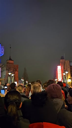 🧞‍♂️🇫🇷 LAU - CAST MEMBER on Instagram: "✨ Spectacle de drones à l’occasion de la sortie du film :Avatar : De Feu et de Cendres 📸 Merci @merlin_jpg ✨ #disney #dlp @disneylandparis #disneylandparis #disneyworld #disneygram #picoftheday #photography #instadisney #disneylandpark #wdw #paris #france #waltdisneyworld #disneycharacter #disneyparks #disneylife #disneygram #disneyig #disneycharacters #waltdisney #landscape #mickeymouse #disneyblogger #disneyphotography #disneyphoto #castmember #disne