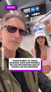 383K views · 7.2K reactions |  El mago Emanuel hizo una parodia de los influencers que se hacen pasar por millonarios . En un video junto a su hija en el aeropuerto, imitó esos típicos “tips para ser rico” que todos conocemos . Todo parecía de lujo, hasta que al subir al avión, mostró la realidad: ¡primera clase no, clase turista! ✈️藍 #Parodia #MagoEmanuel #Influencers #Risas #Visionshow | VisionShow | Facebook