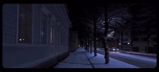 Quran Forever 🤍 on Instagram‎: "⁨ ⁨ ⁨ ﴿قُل لِمَنِ الأَرضُ وَمَن فيها إِن كُنتُم تَعلَمونَ﴾ . . ⁨ أكبر ساعة في العالم (مكة) تقع على قمة برج الساعة في مجمع أبراج البيت بمكة المكرمة. يبلغ ارتفاعها حوالي 601 مترًا، وتتميز بأربع واجهات كبيرة يمكن رؤيتها من مسافات بعيدة. تم تصميمها على الطراز الإسلامي وتضم العديد من الميزات الفريدة، بما في ذلك لفظ الجلالة “الله أكبر” وأكبر هلال تم صنعه حتى الآن. معلومات إضافية عن ساعة مكة: الارتفاع والوزن: يبلغ ارتفاع برج الساعة 601 مترًا، ويصل وزن الساعة بالكامل إلى