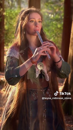 Auld Lang Syne: Celebrate the New Year with Tradition