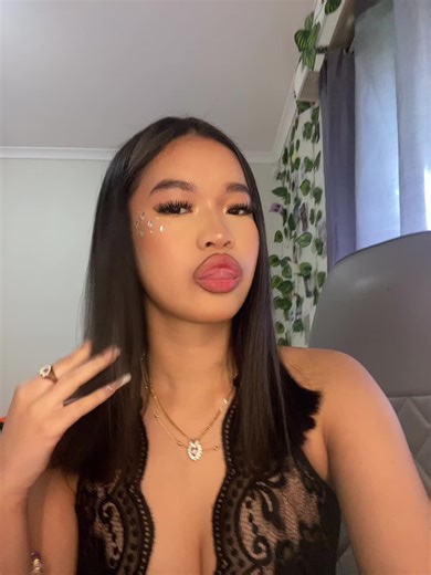 emily (@67monkies)’s videos with original sound - 🎶