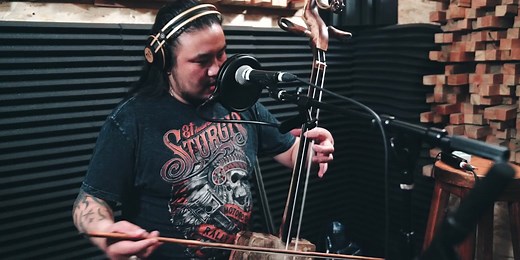 Bii Biyelgee Acoustic - Watch Now!