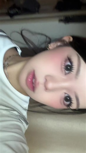 成人式メイクの練習とカラコン選び